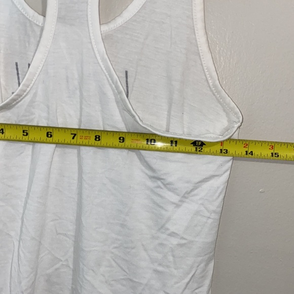 🌷Motivational Nike tank top! - Picture 6 of 7